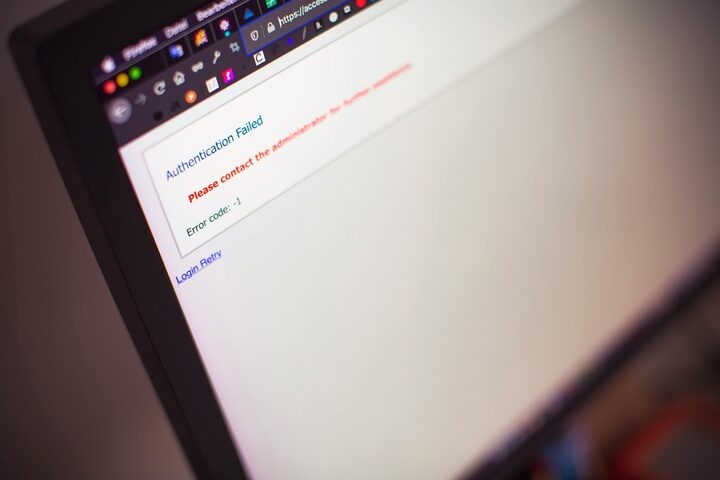 computer-screen-with-error-message