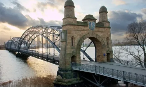 The City of Bridges